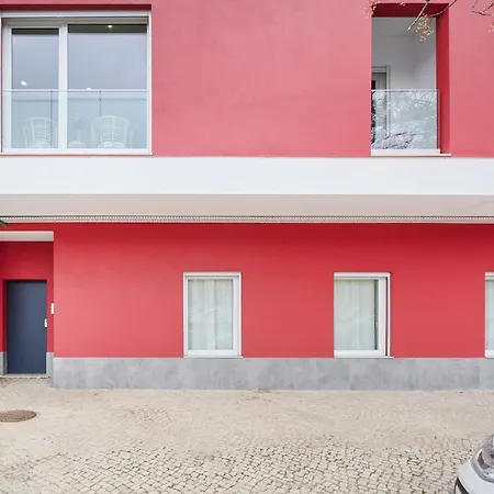 Apartment Fresh & Sunny, 5 Min Walk To Beach, By Timecooler Setubal
