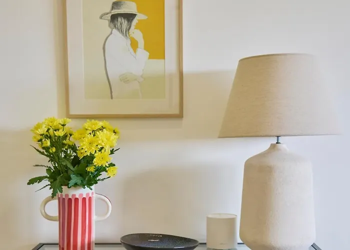 Apartment Fresh & Sunny, 5 Min Walk To Beach, By Timecooler *