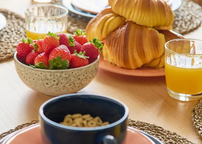 Apartment Fresh & Sunny, 5 Min Walk To Beach, By Timecooler Setubal