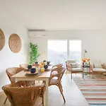 Fresh & Sunny, 5 Min Walk To Beach, By Timecooler Apartman Setúbal