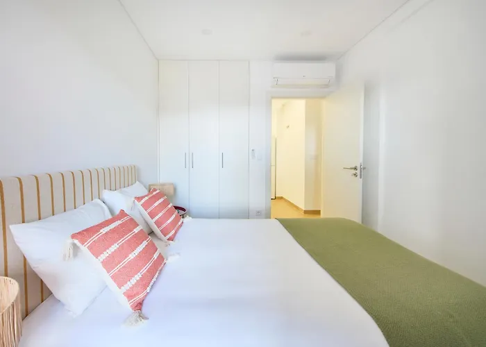 公寓 Fresh & Sunny, 5 Min Walk To Beach, By Timecooler *