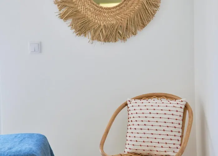 Fresh & Sunny, 5 Min Walk To Beach, By Timecooler * 塞图巴尔